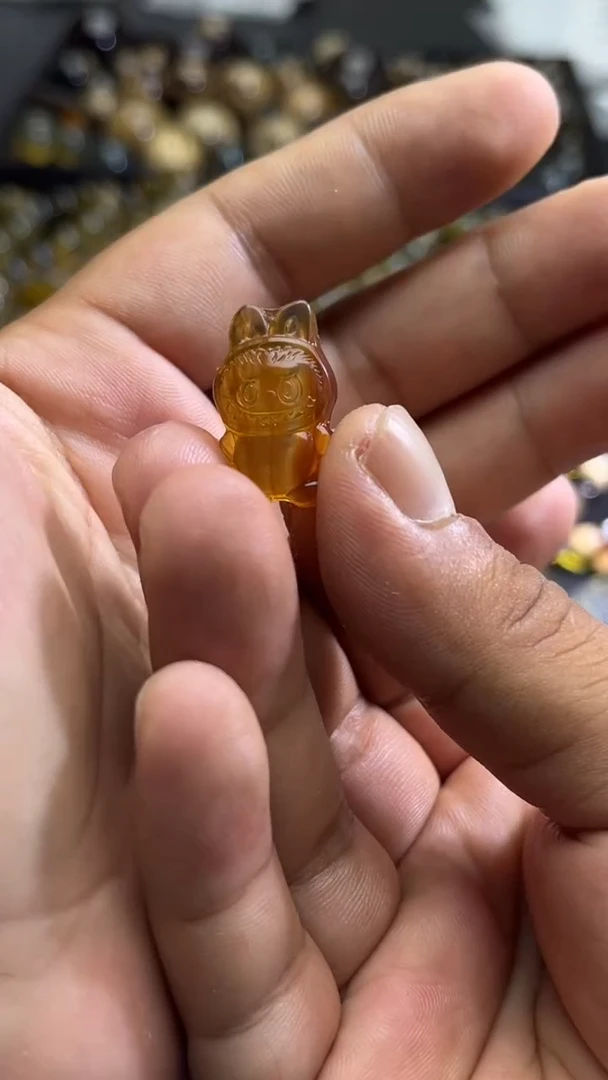 裸石琥珀未镶嵌74