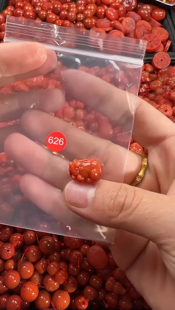 【闪购商品】南红玛瑙颈饰未镶嵌1