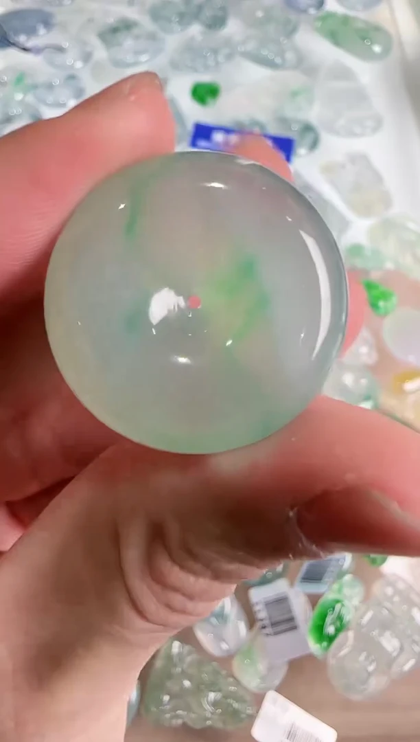 【闪购商品】翡翠吊坠(不含链)未镶嵌··