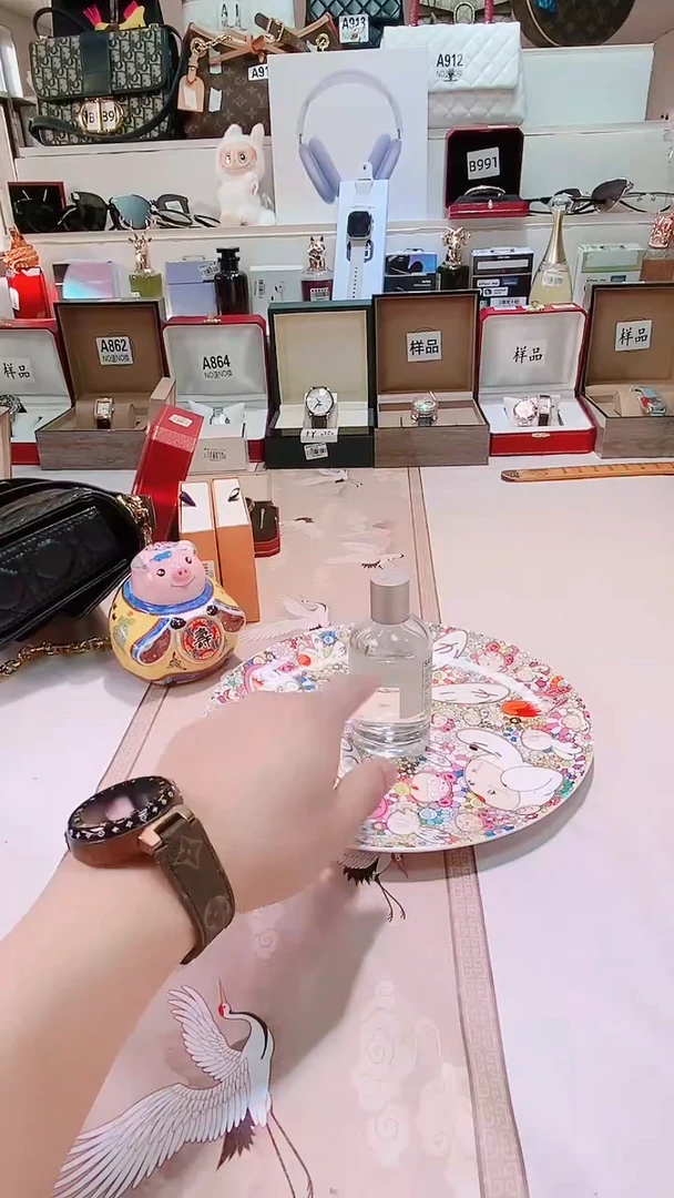 瓷片瓷器 库房到期 全部地板价@@1