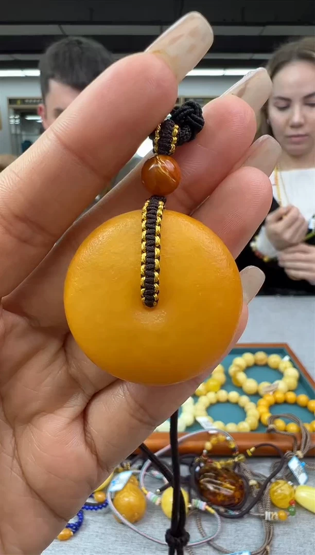 【闪购商品】琥珀颈饰未镶嵌10秒拍号