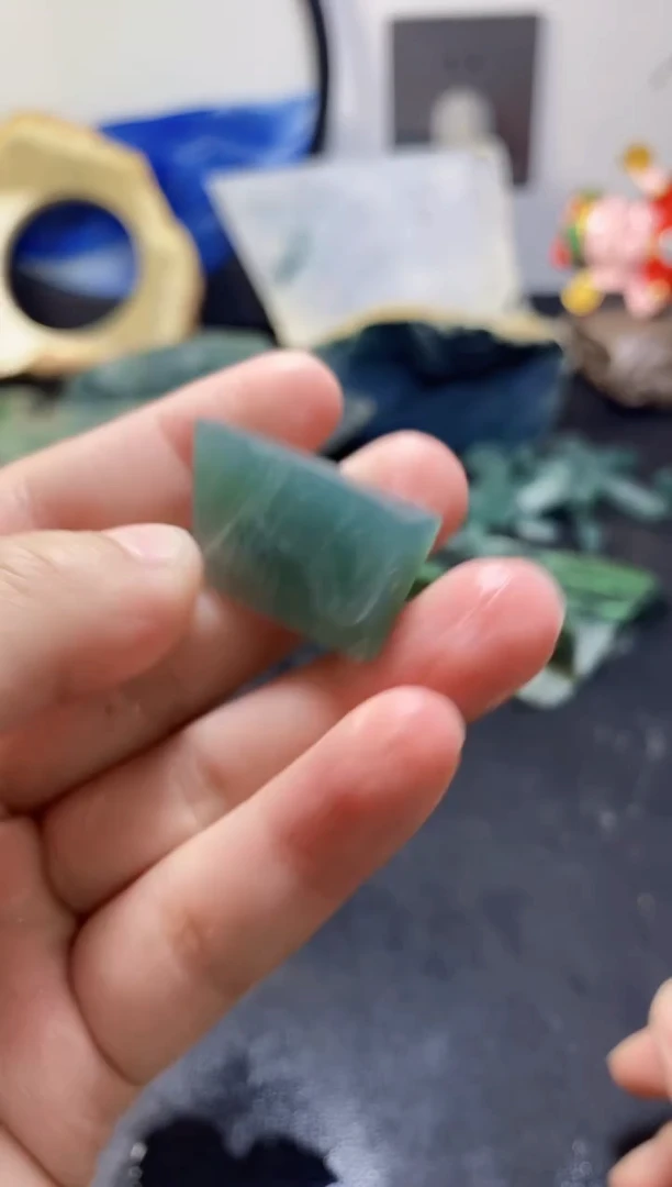 翡翠未镶嵌颈饰062天然翡翠