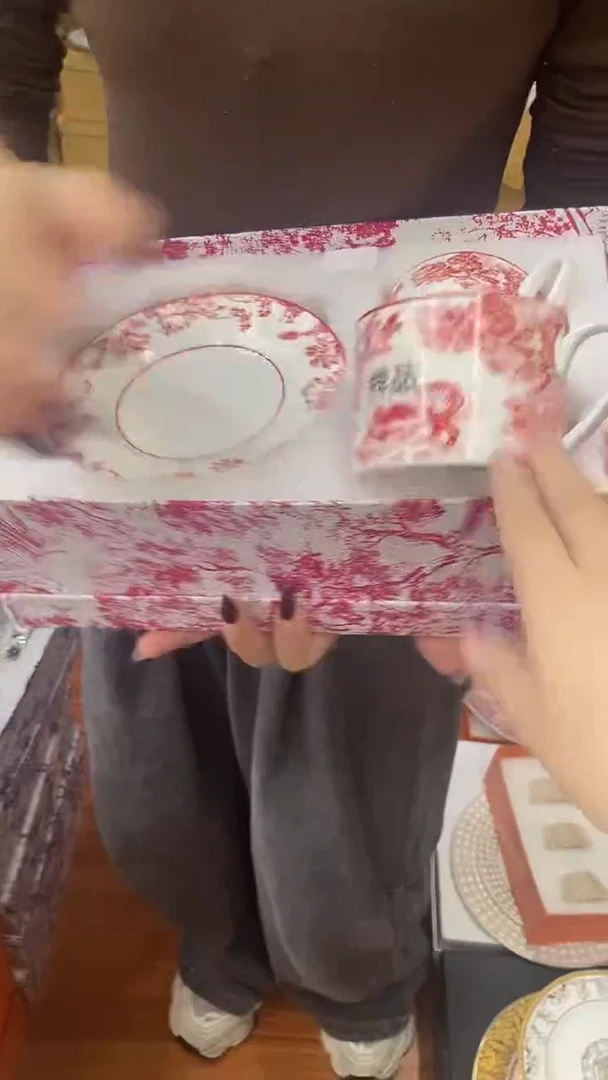 杯鸿辉家品牌瓷器，京东包邮！