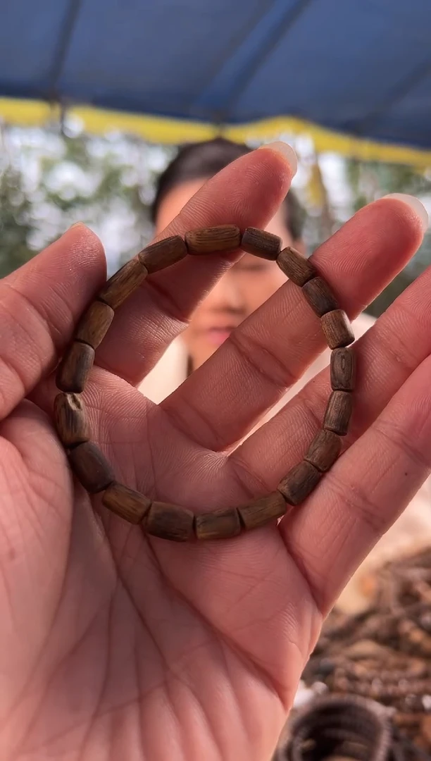 【闪购商品】沉香手串桶珠沉水多样性发1