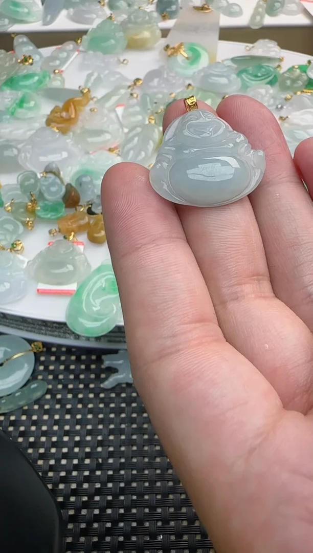 【闪购商品】翡翠颈饰18K金镶嵌佛公