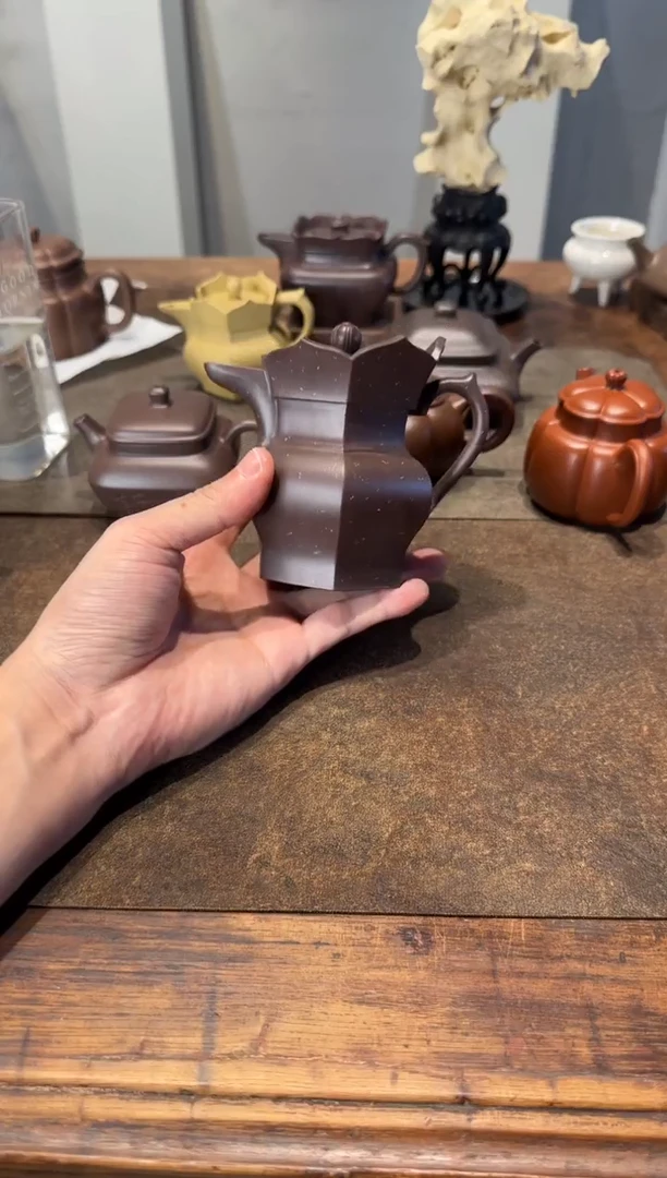 茶壶紫砂月****托大彬僧帽 铺砂