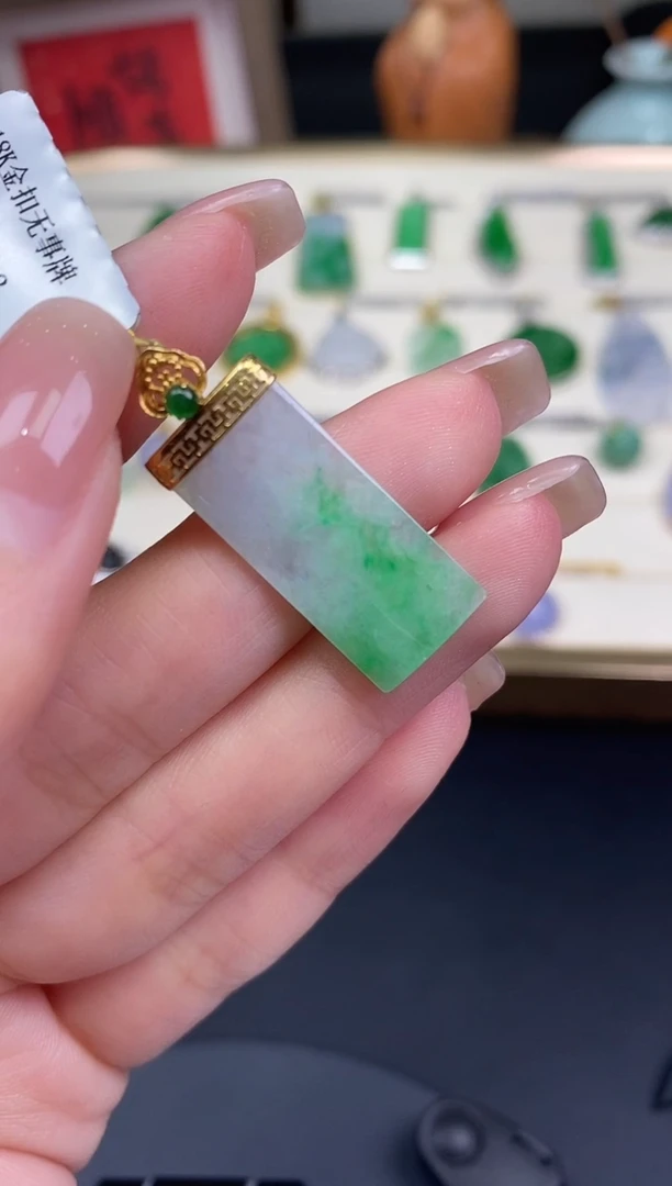 吊坠(不含链)18K金镶嵌翡翠无事牌18K金扣镶嵌@@CMT