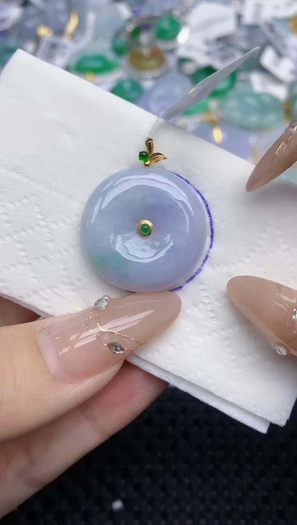 颈饰18K金镶嵌翡翠158   天然翡翠A货  百元以上9米证书费自理