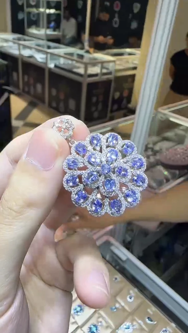 银S925镶嵌颈饰坦桑石25mm设计款吊坠