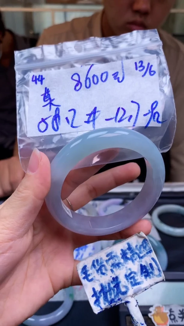 定制翡翠未镶嵌莫44毛货需精细抛光手镯拍一发一618