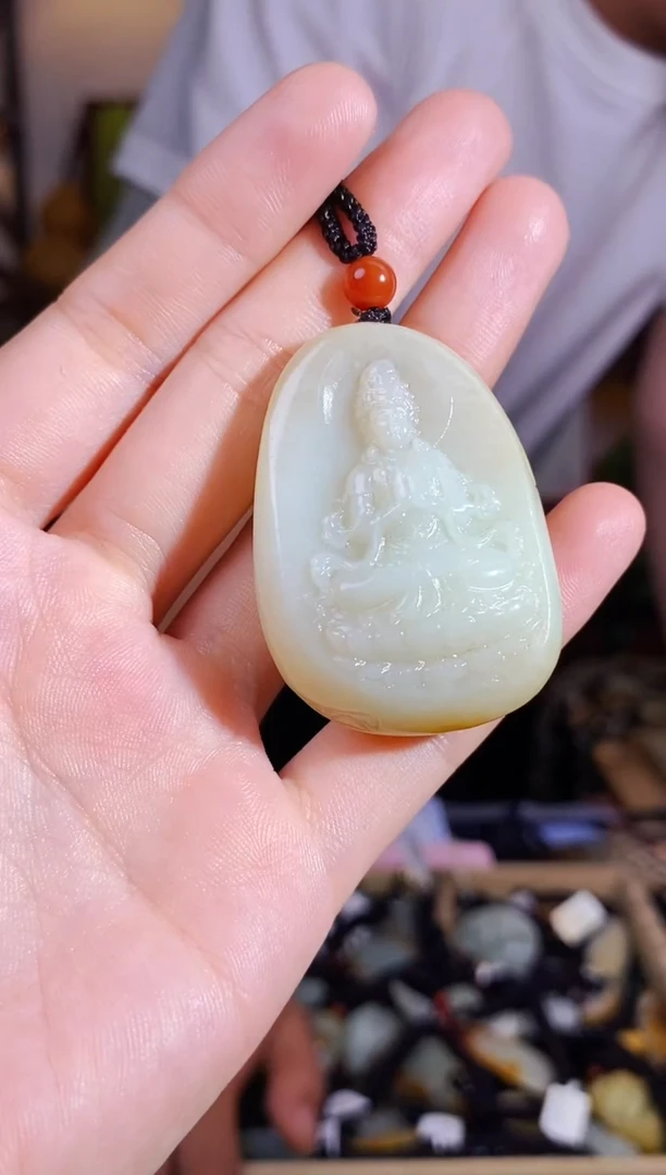 和田玉未镶嵌颈饰1