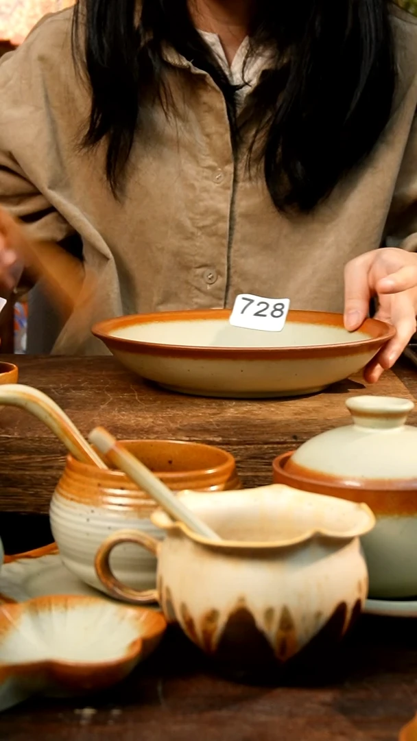盘高颜值粗陶餐具限时抢购