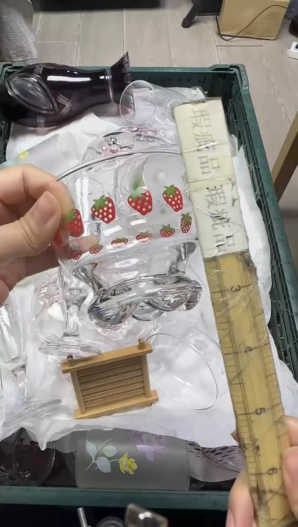 手工艺品玻璃达***吃402