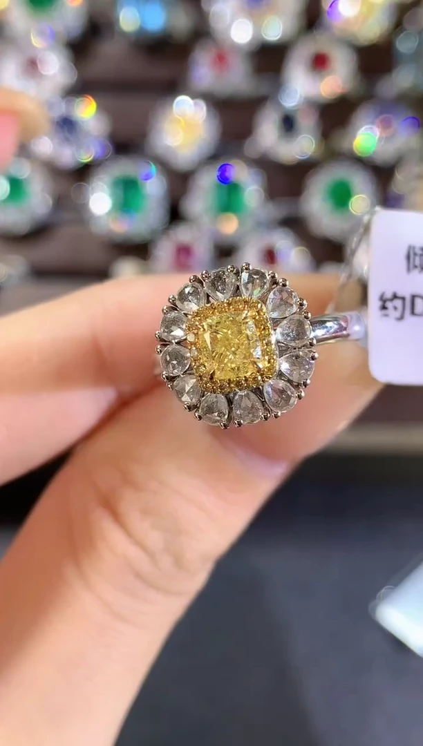 18K金镶嵌戒指钻石q328