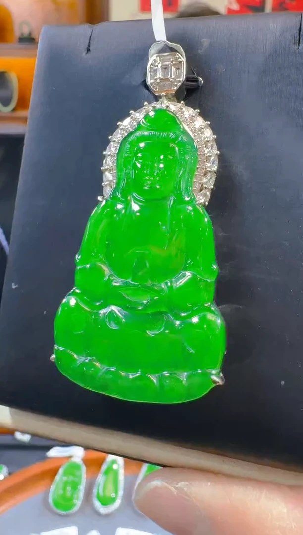 吊坠(赠链)银S925镶嵌翡翠天然A货翡翠