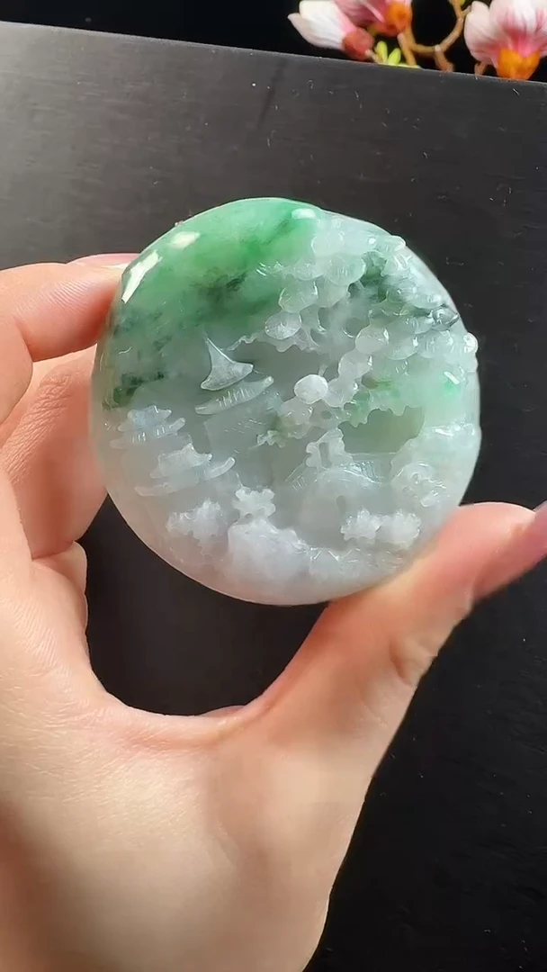 颈饰未镶嵌翡翠山水