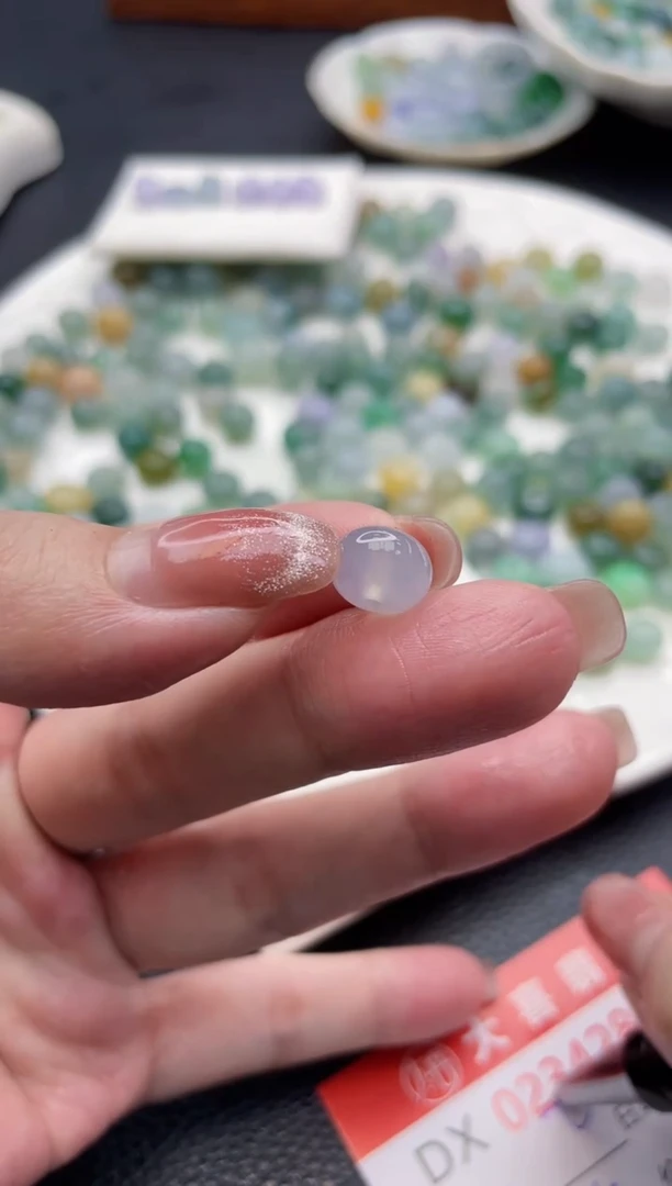 【闪购商品】定制翡翠未镶嵌珠子