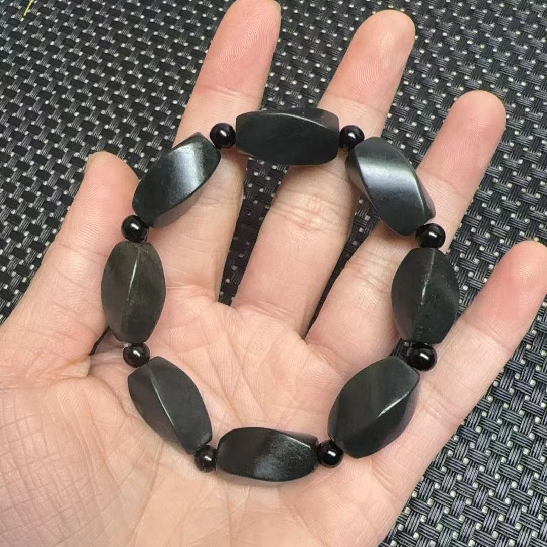 和田玉黑青玉手串