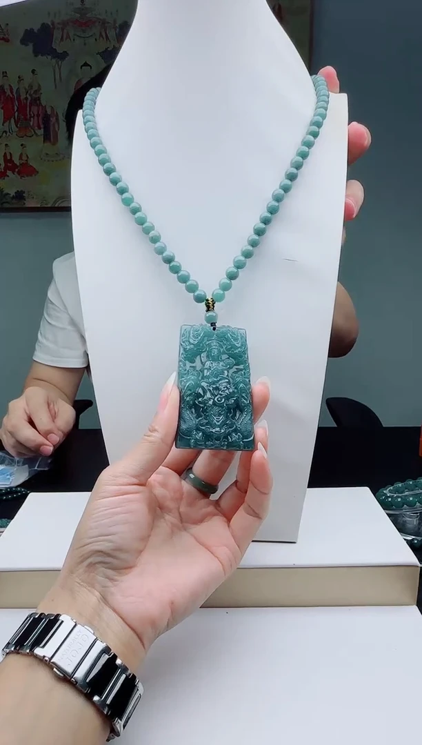 颈饰未镶嵌翡翠多样性发其一