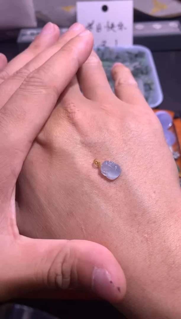 翡翠18K金镶嵌吊坠(不含链)1