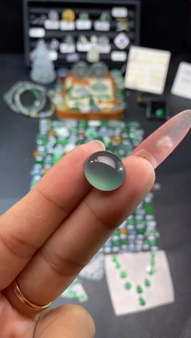 【闪购商品】翡翠挂件未镶嵌蛋面