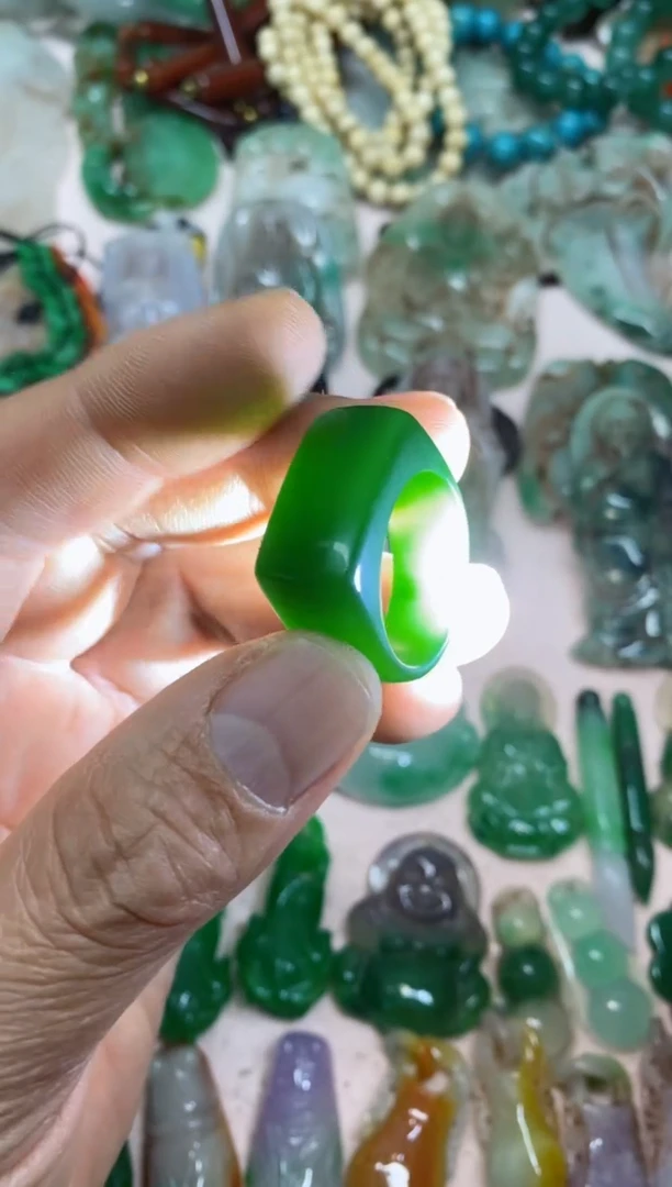 【闪购商品】50直播间的实时画面