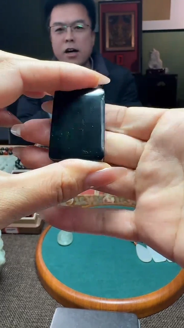 颈饰未镶嵌和田玉黑青无事牌