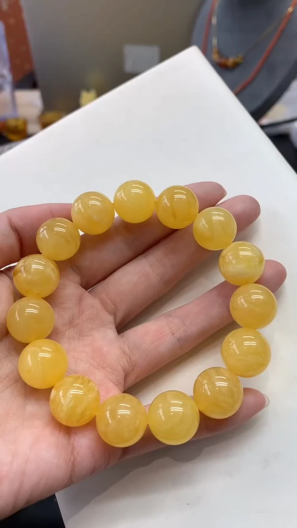 未镶嵌琥珀珠宝奇石4