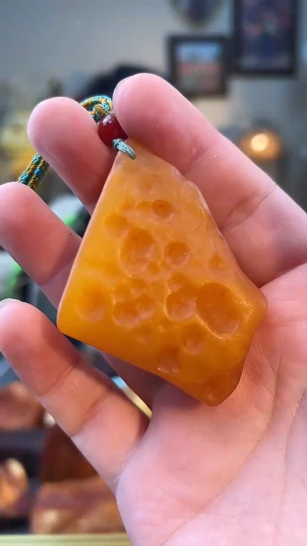 琥珀颈饰未镶嵌萍**?吊坠