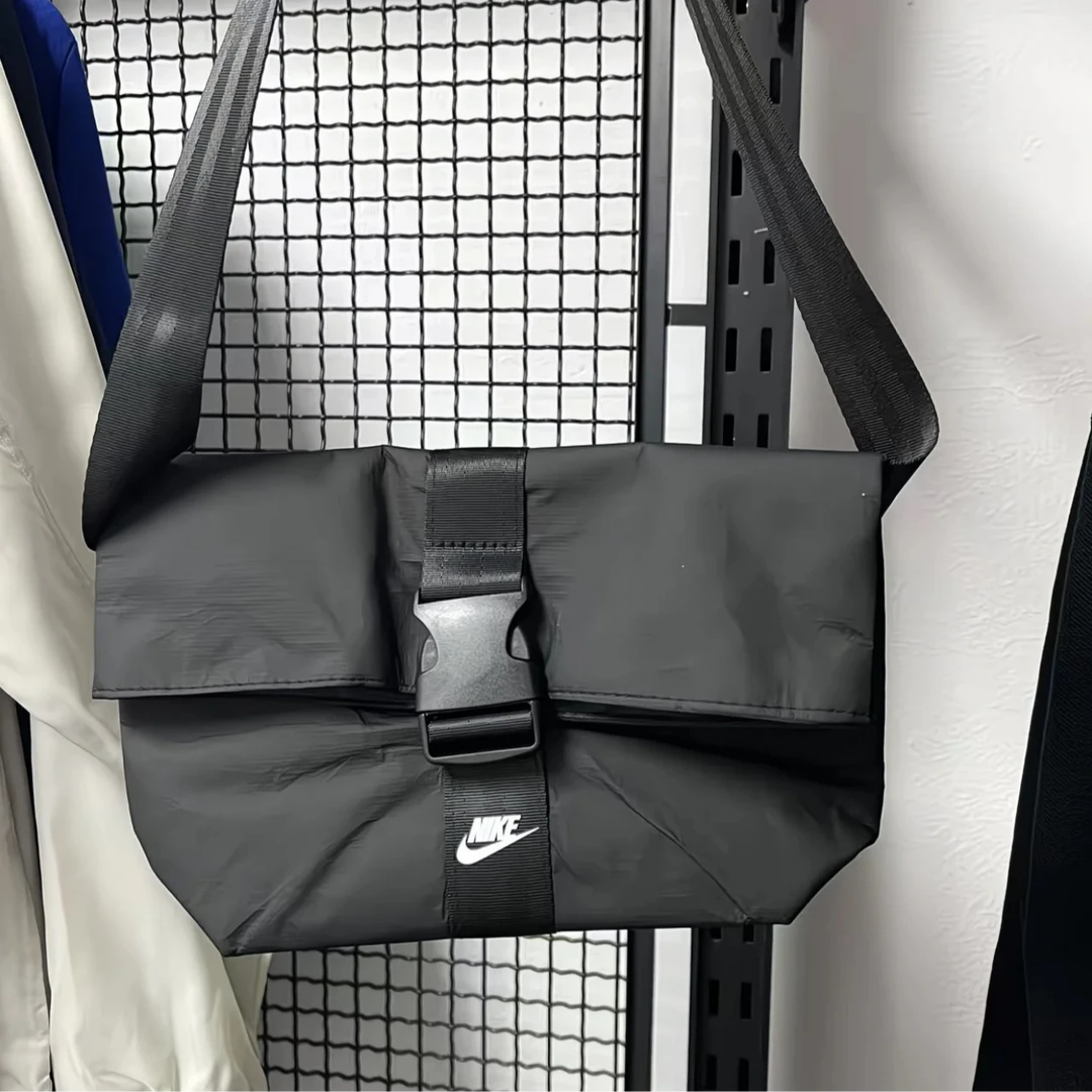 耐克NIKEJordan会员黑色银色柠檬黄跨包运动休闲户外单肩背包百搭