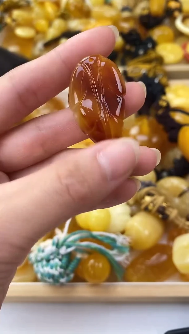 裸石琥珀未镶嵌天然琥珀蜜蜡