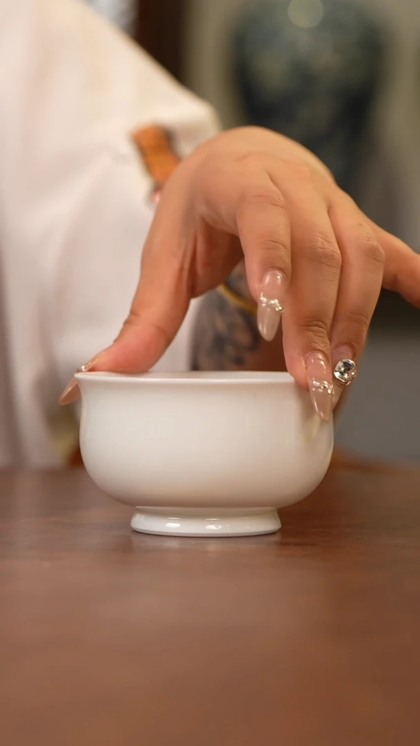 景德镇白胎炉式杯
