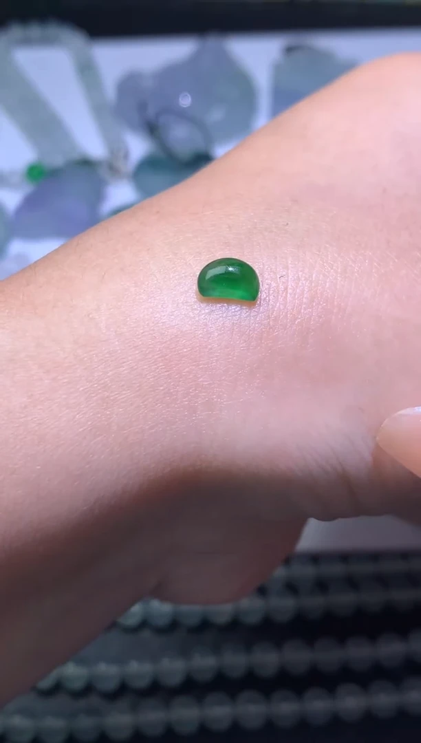 未镶嵌定制翡翠毛货