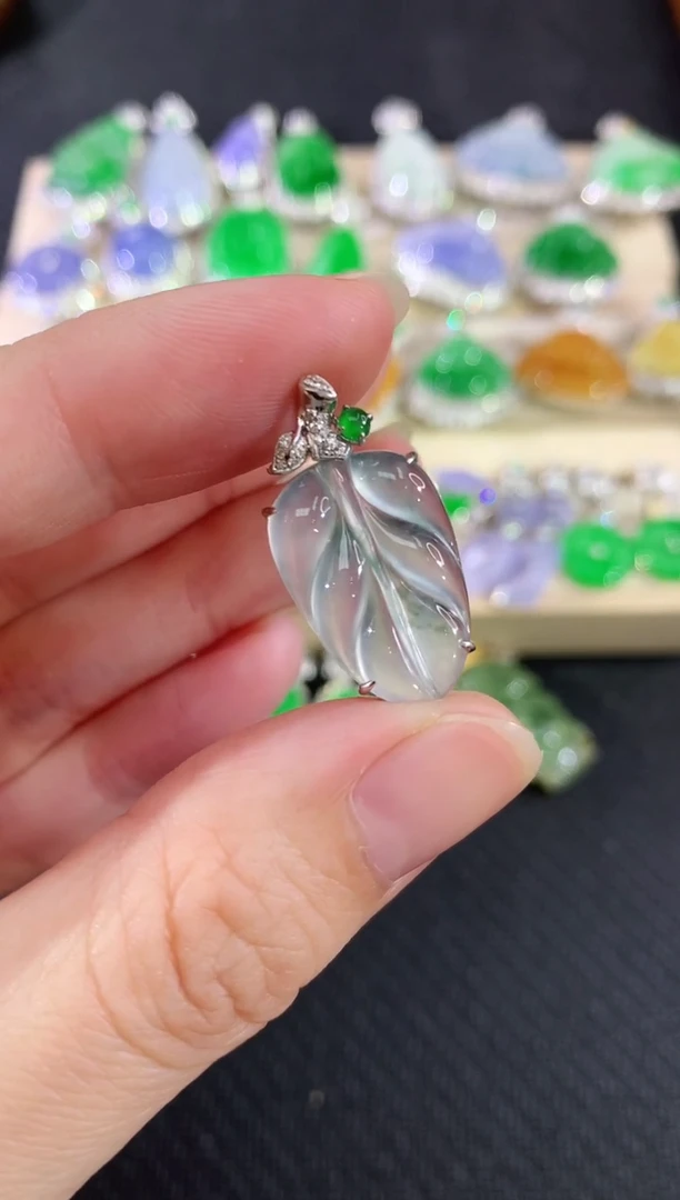 吊坠(不含链)18K金镶嵌翡翠4|3800