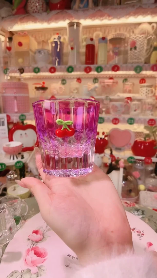 【闪购商品】摆件紫色渐变洋酒杯品质好，发货快，放心拍