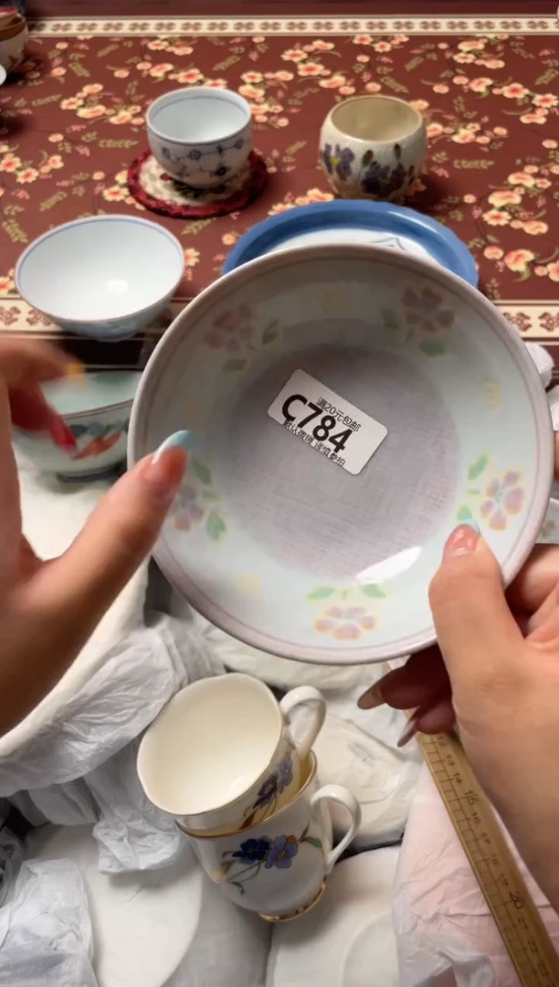 瓷片伤***子瓷器瓷器C784