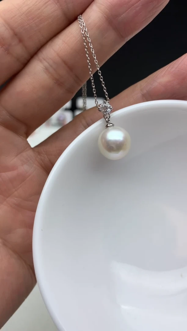 银S925镶嵌ff淡水珍珠白珠吊坠(赠链）10~11mm