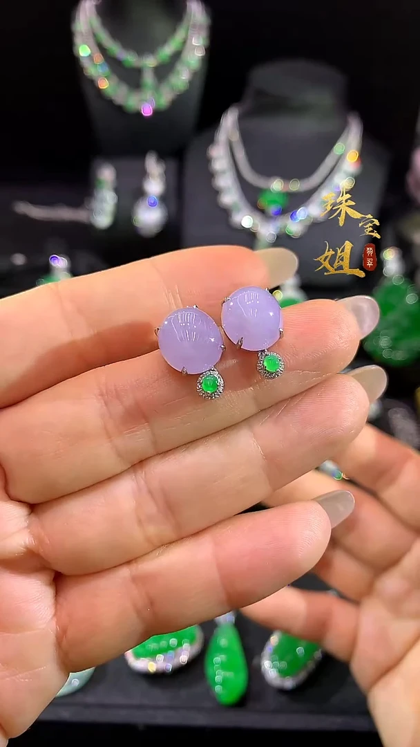 18K金镶嵌翡翠耳饰耳饰