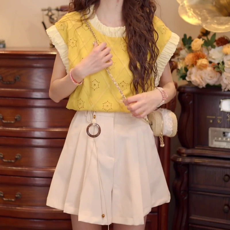 【麦穗黄昏】夏新镂空圆领宽松格纹上衣+休闲高腰百搭短裤LK2504149