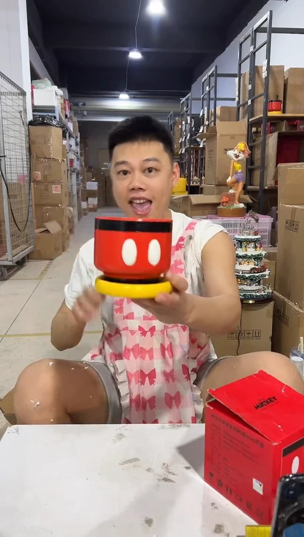 瓷片原盒米奇花盆