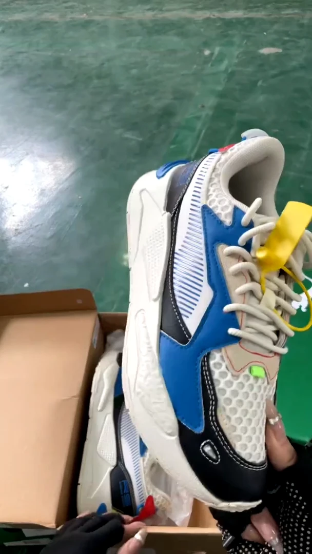 彪马时尚休闲运动鞋37M  R101