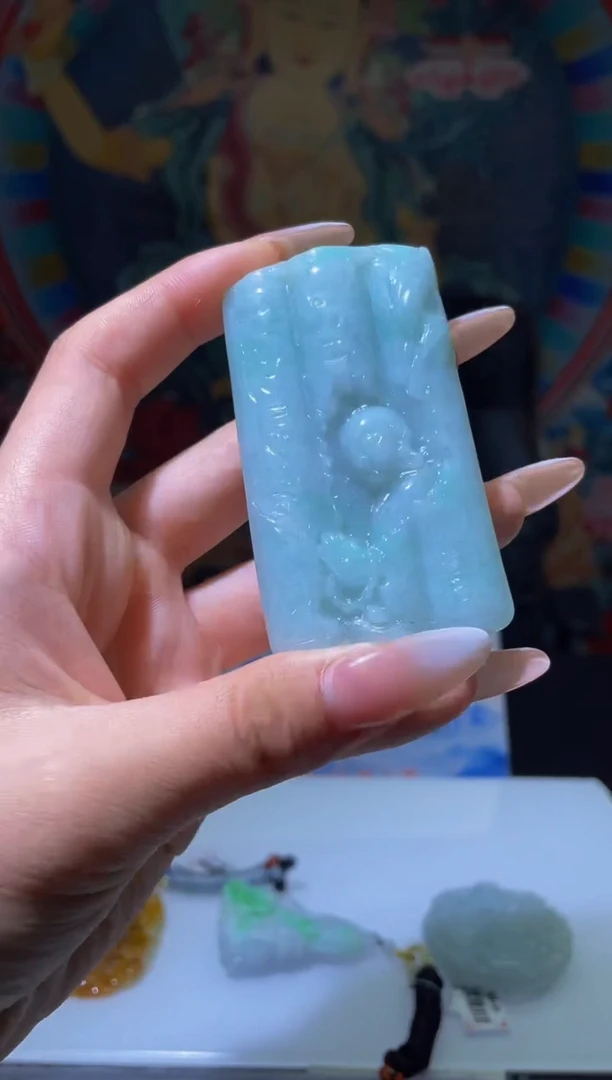 翡翠未镶嵌颈饰MFC0603025