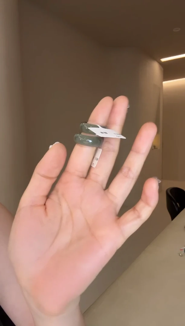 未镶嵌戒指和田玉15码糖青多样性发其一