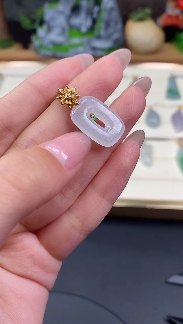 吊坠(不含链)18K金镶嵌翡翠公主扣18K金扣镶嵌@@CMT