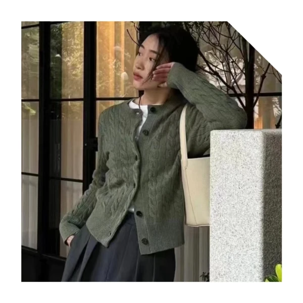 虎儿 3-2677 小标刺绣绞花圆领针织开衫