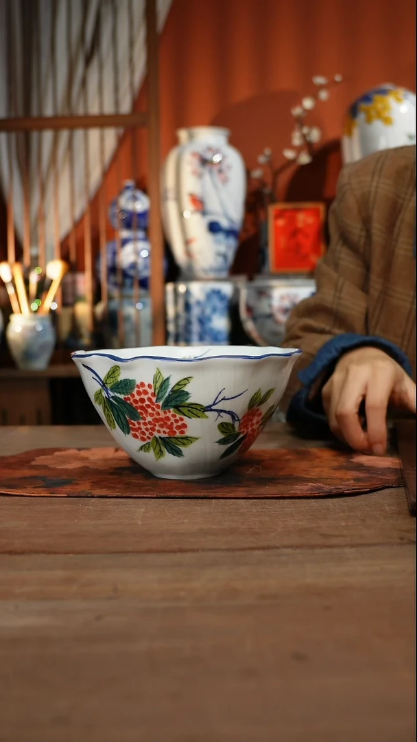 当代高温釉下彩手绘陶瓷餐具