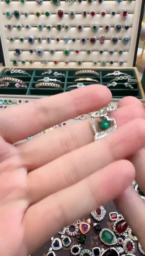 未镶嵌透辉石吊坠透辉石吊坠