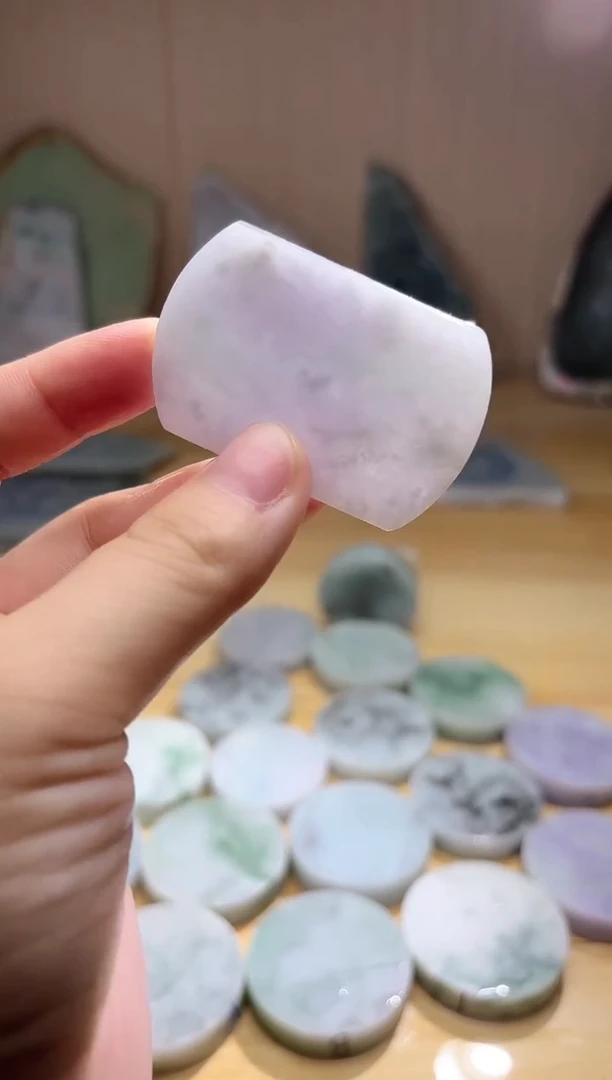 翡翠未镶嵌颈饰翡翠A货 姜谭339
