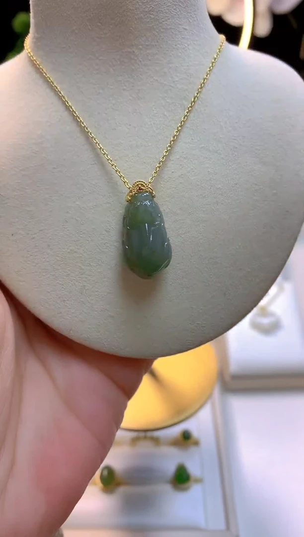 【闪购商品】和田玉吊坠银S925镀金镶嵌貔貅