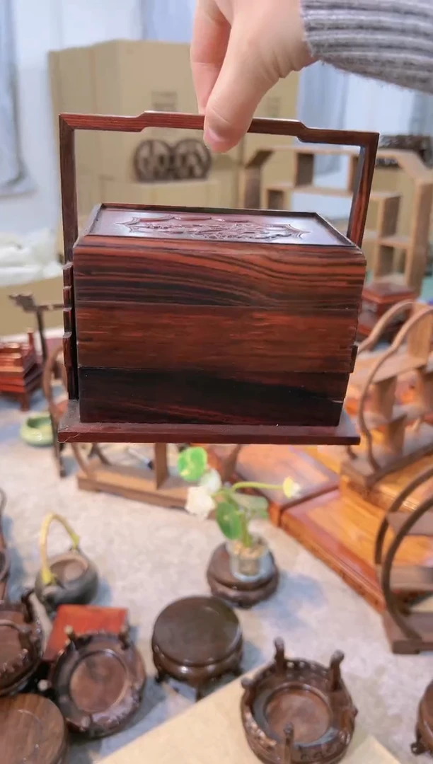 【闪购商品】微凹黄檀（南美大红酸枝）微型家具小食盒一个